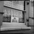 A discriminating window sign targets the Travelling community Image preview